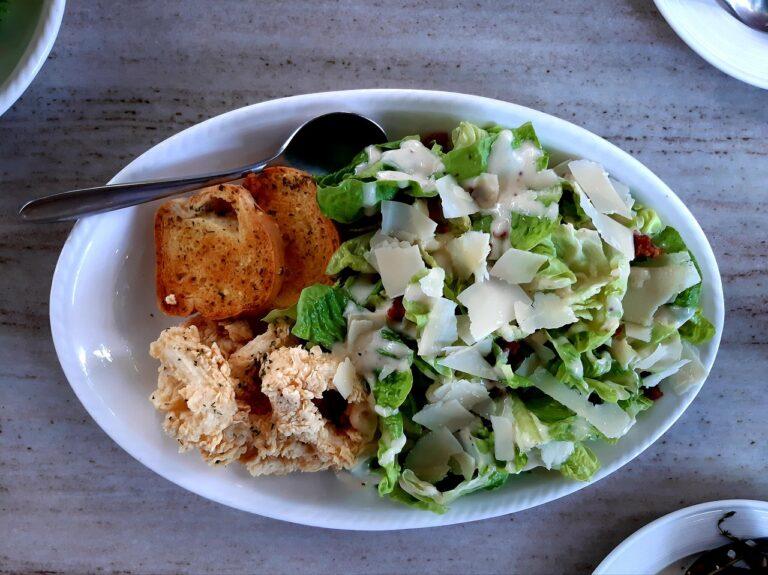 Frischer Salat bei Efkanos in Mindelheim